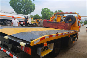 湘西附近拖车电话号码服务