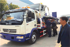 湘西汽车道路救援拖车价格